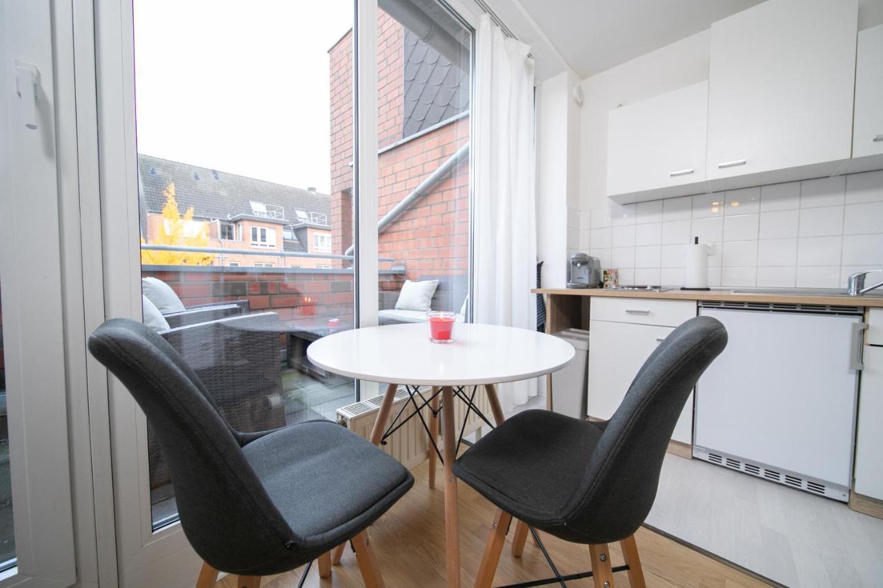 Studio Shiny - Zentral Mit Balkon - Messe - Kueche นอยส์ ภายนอก รูปภาพ