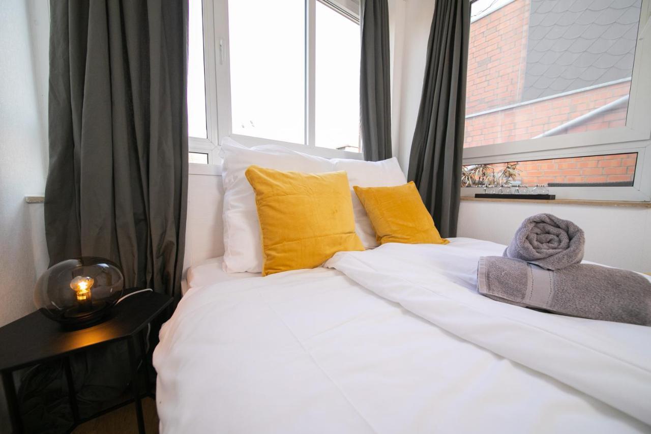 Studio Shiny - Zentral Mit Balkon - Messe - Kueche นอยส์ ภายนอก รูปภาพ
