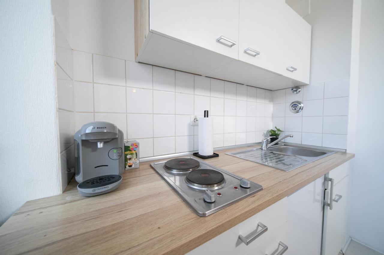 Studio Shiny - Zentral Mit Balkon - Messe - Kueche นอยส์ ภายนอก รูปภาพ